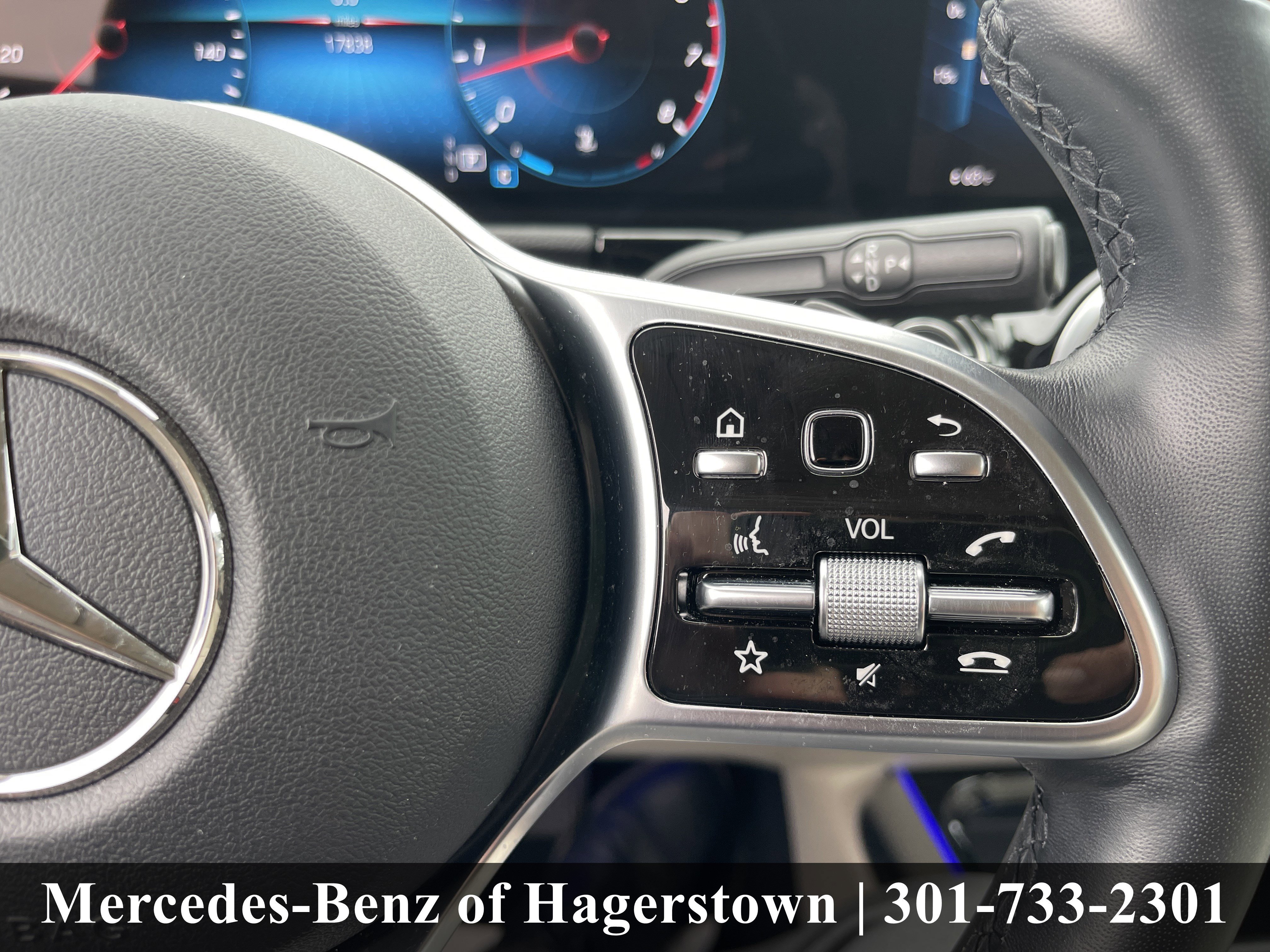 Certified Used 2023 Mountain Grey Metallic Mercedes-Benz GLA 250 4MATIC® SUV image 20
