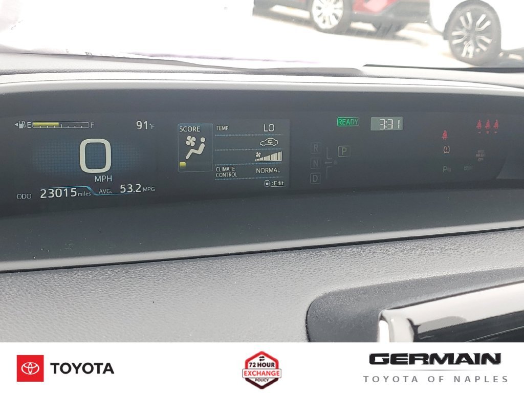 Certified Used 2022 Silver Toyota XLE image 25