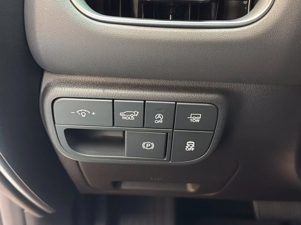 New 2027 Creamy White Pearl Hyundai SEL image 28