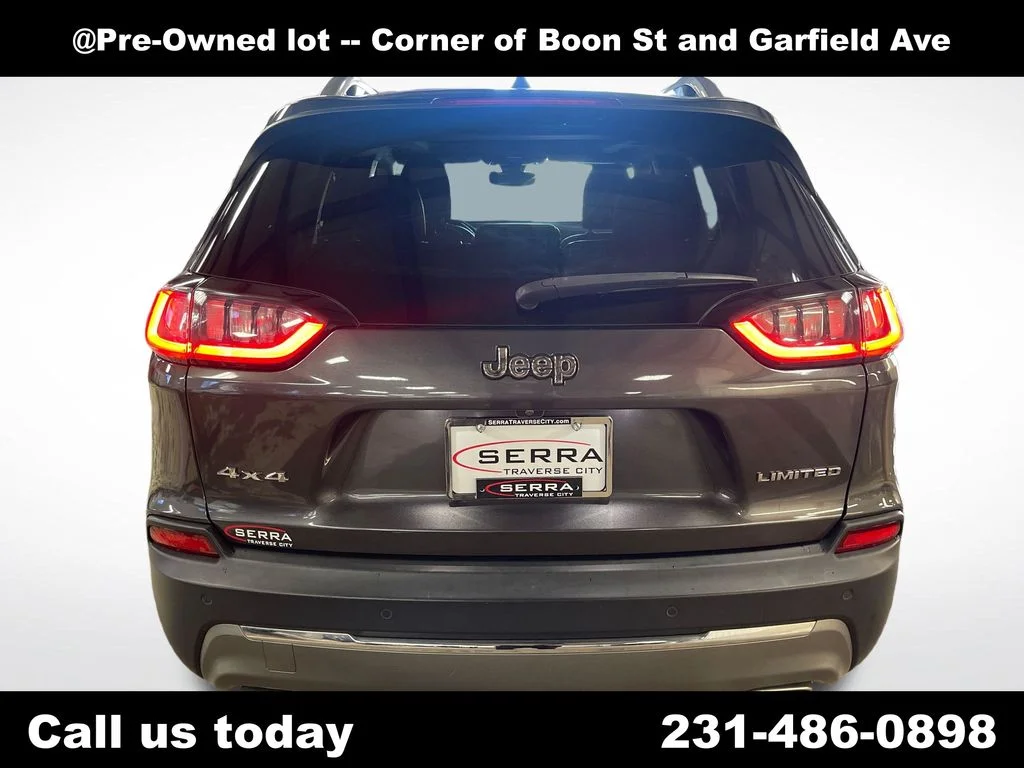 Used 2019 Gray Jeep Limited image 4