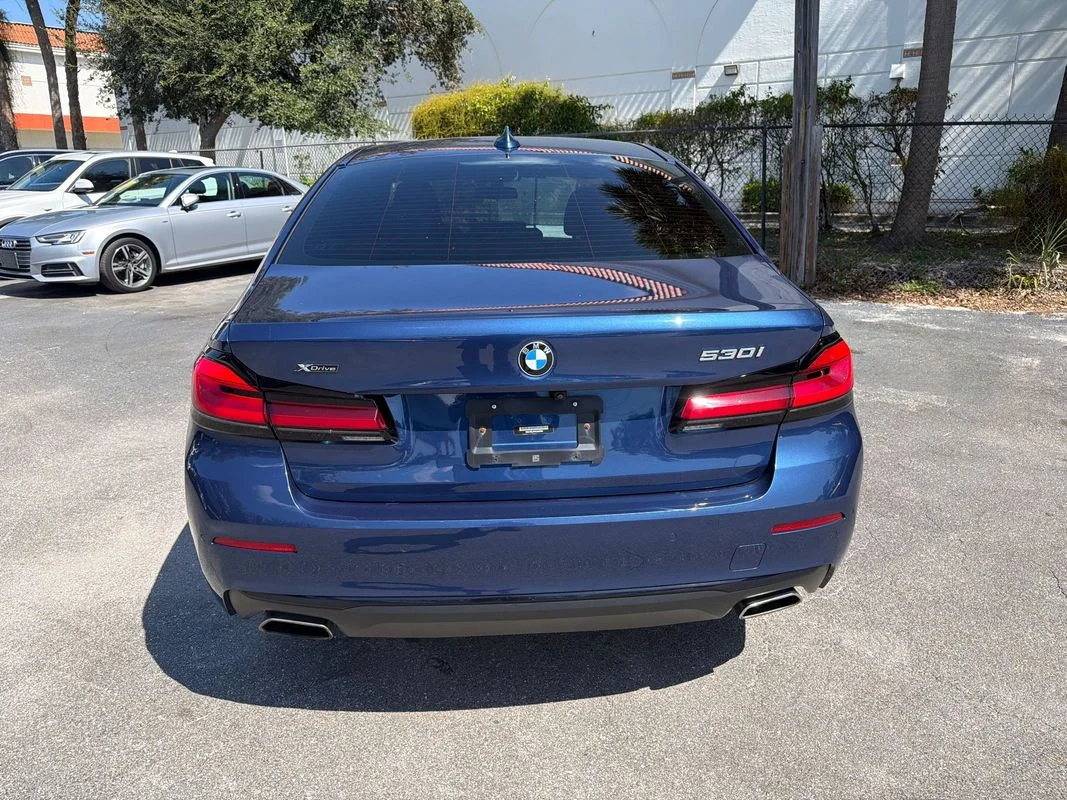 Used 2022 Blue BMW i xDrive image 4