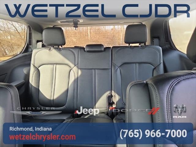 New 2026 High Gloss Black Jeep Grand Wagoneer image 28