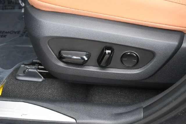 2026 Lexus NX 350 - Photo 18