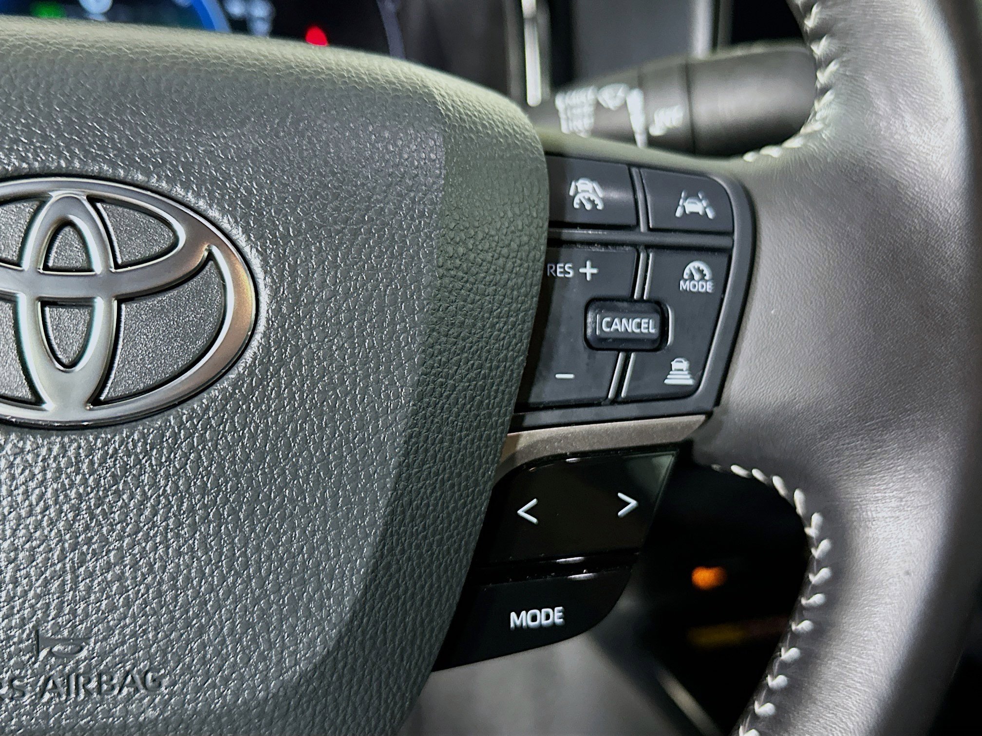 Used 2025 Underground Toyota SE image 15