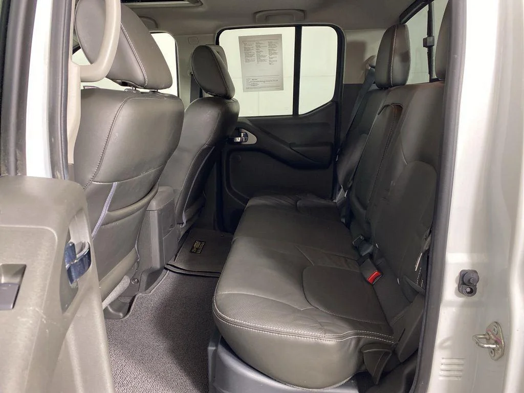 Used 2018 Glacier White Nissan PRO-4X image 22