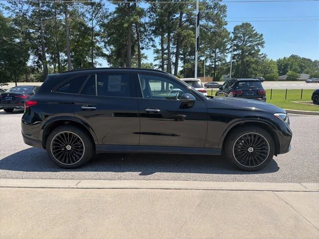 Used 2026 Black Mercedes-Benz GLC 300 image 2