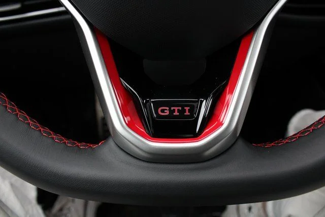 2026 Volkswagen Golf GTI SE - Photo 15