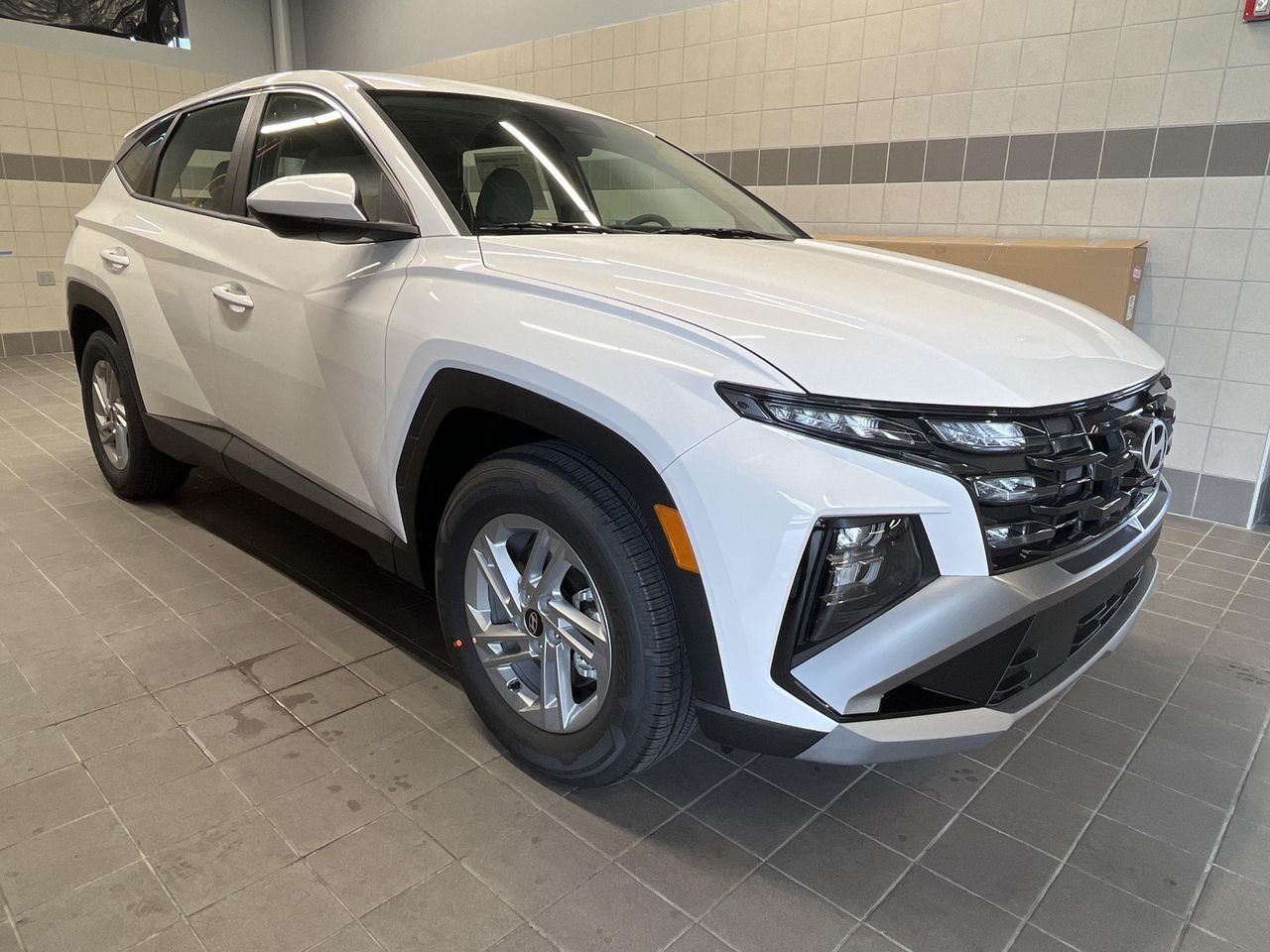 New 2026 White Hyundai SE image 20