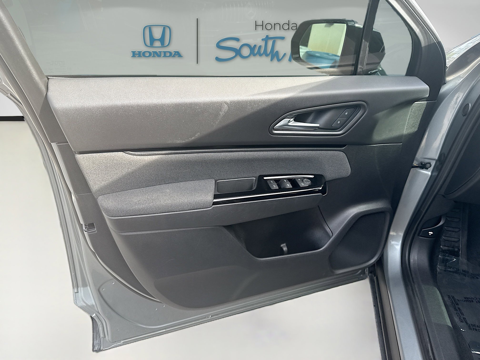 Used 2024 Mercury Silver Metallic Honda EX image 20