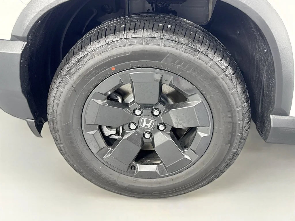 New 2026 Platinum White Pearl Honda RTL image 13