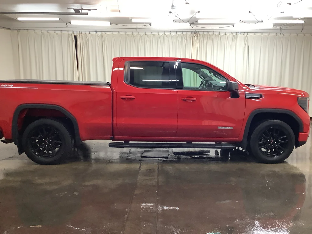 Used 2022 Cardinal Red GMC Elevation image 5