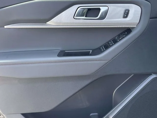 New 2026 Agate Black Metallic Ford Active image 11