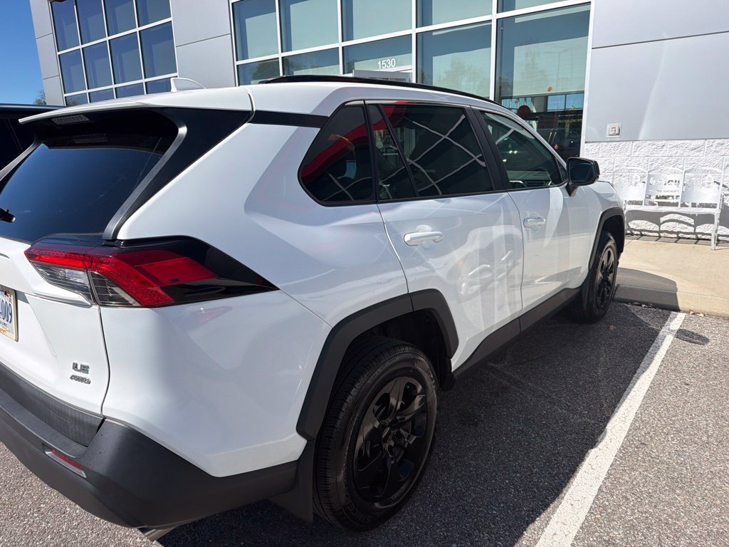 Used 2021 White Toyota LE image 3