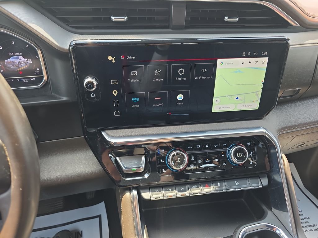 Used 2025 White GMC Denali image 18