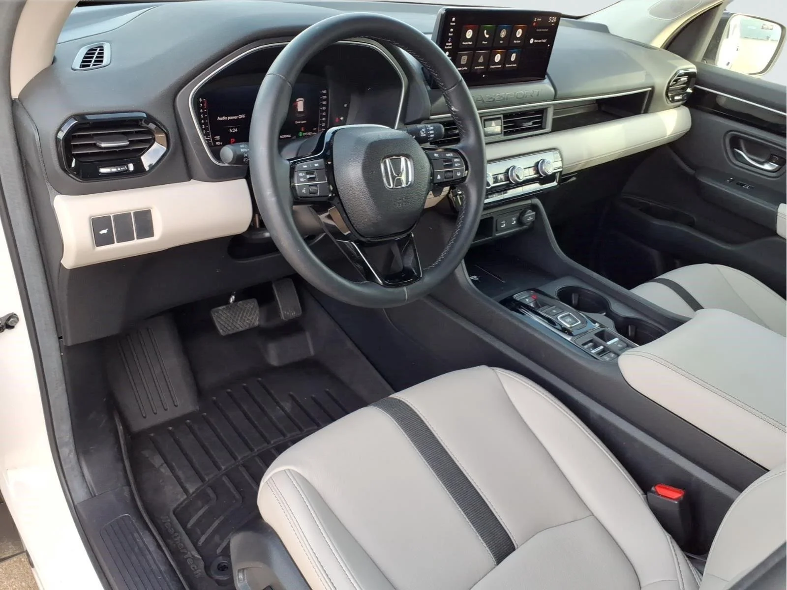 Used 2026 Platinum White Pearl Honda RTL image 18