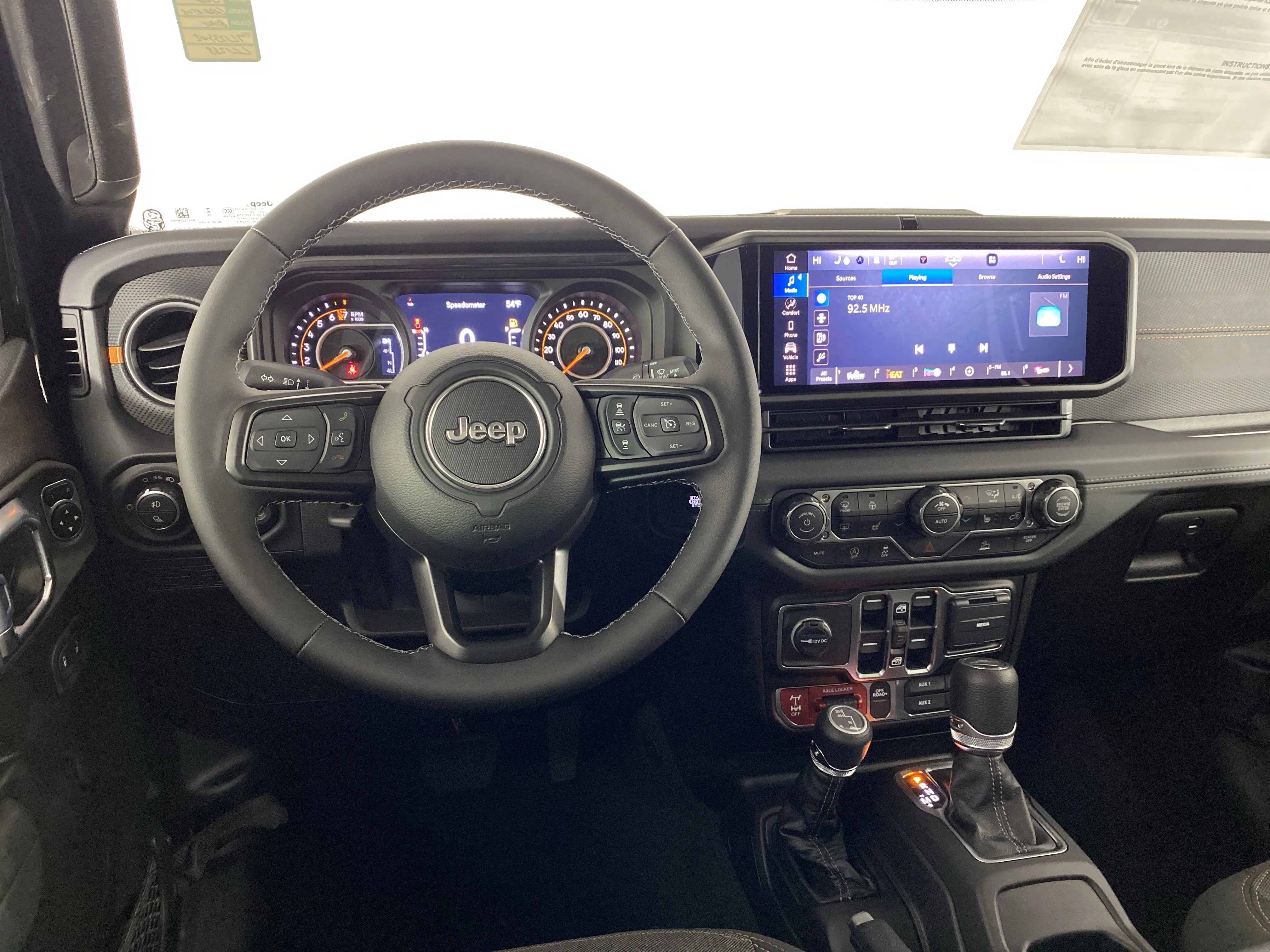 New 2026 Black Clear-Coat Exterior Paint Jeep Mojave image 16