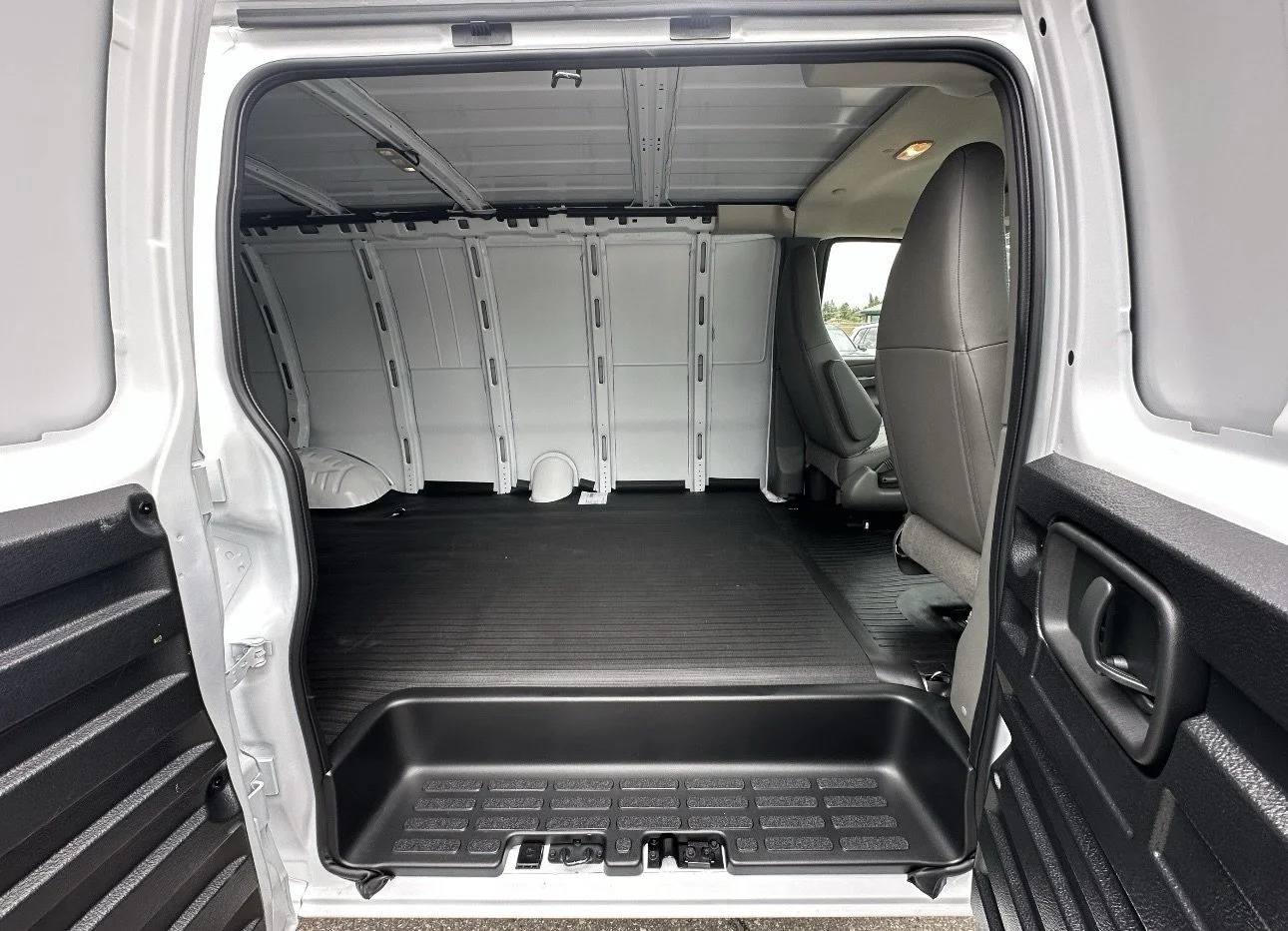 New 2026 Summit White GMC RWD 3500 155 image 11