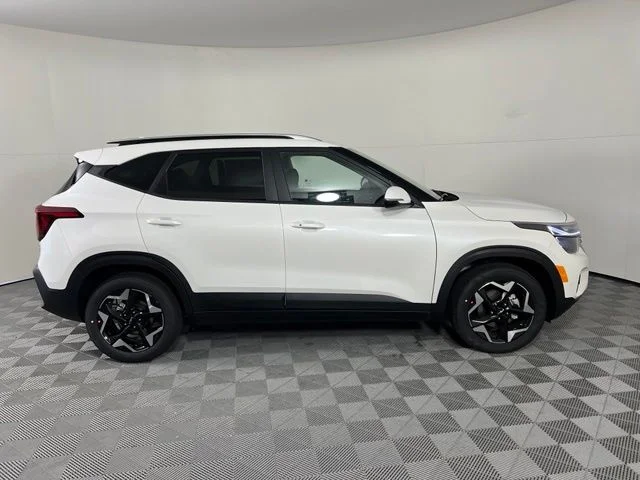 New 2026 White Kia S image 8