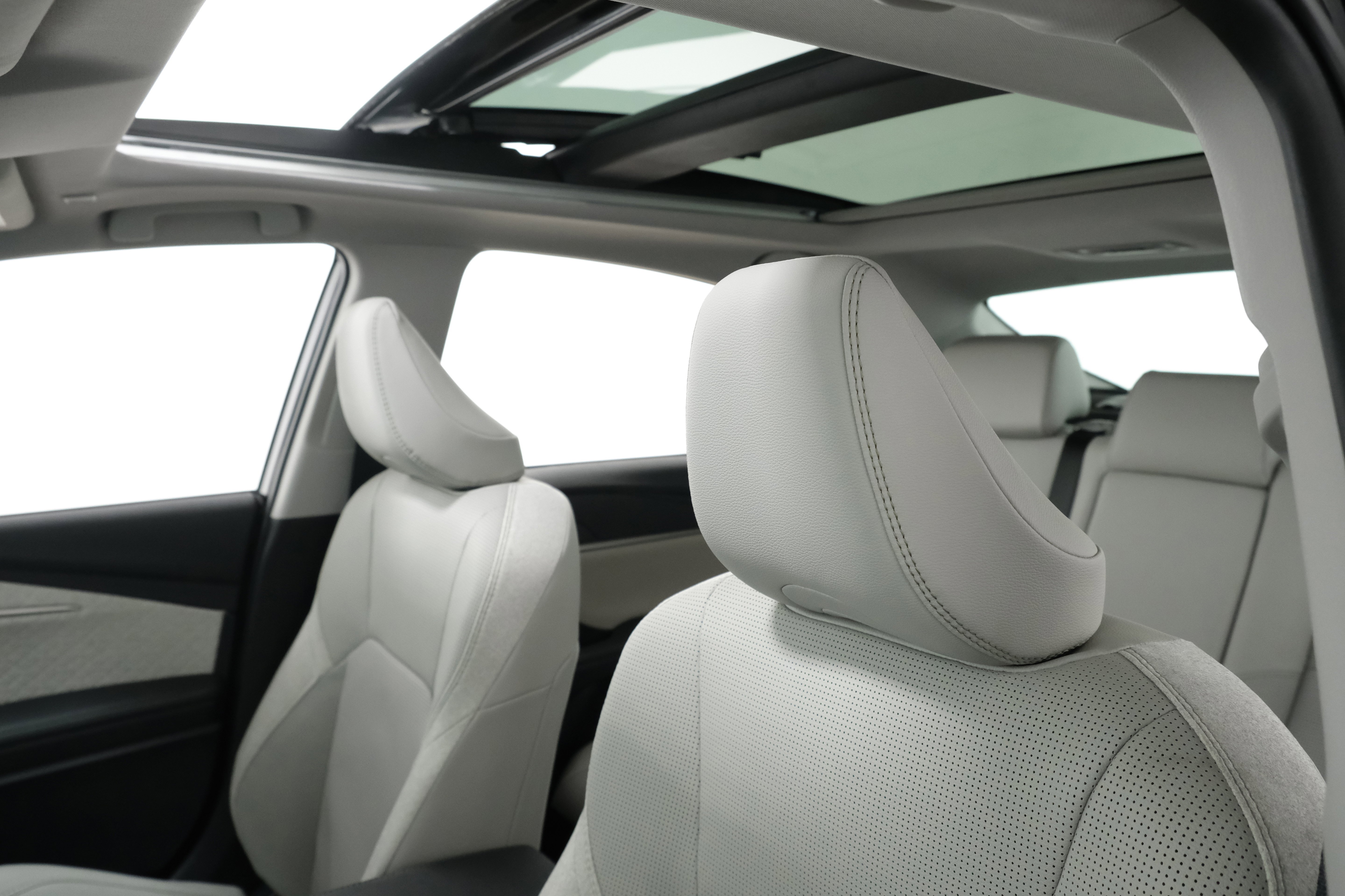 New 2026 Midnight Black Metallic Toyota  XLE AWD image 30
