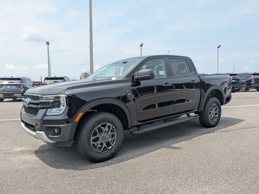 New 2026 Shadow Black Ford XLT image 9