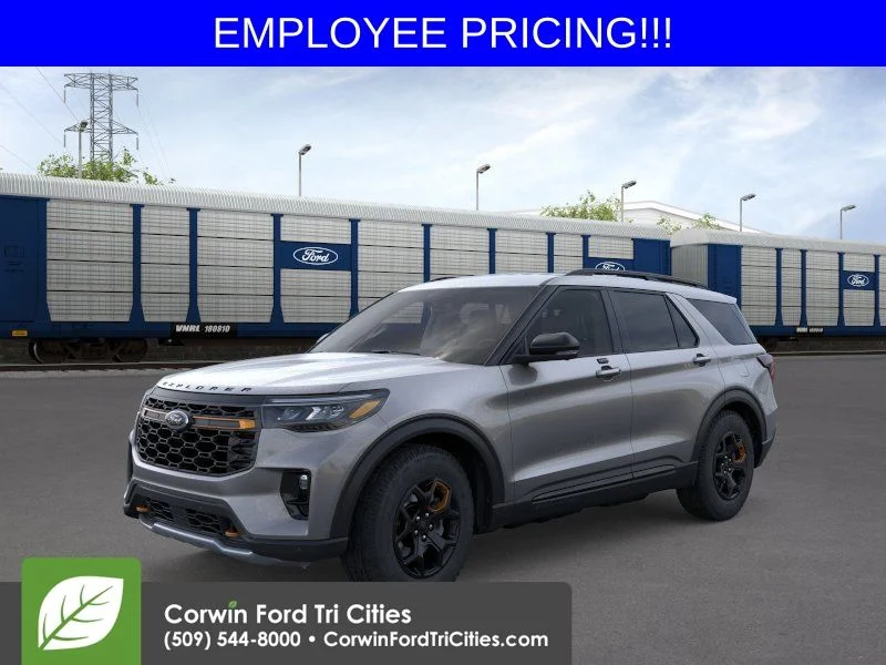 New 2026 Carbonized Gray Metallic Ford Tremor image 2