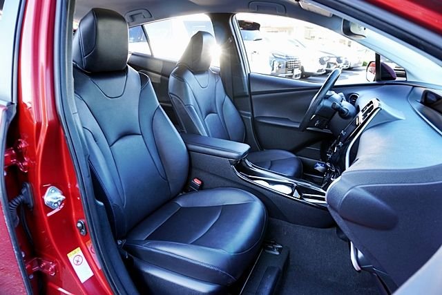 Used 2016 Red Toyota Four Touring image 11