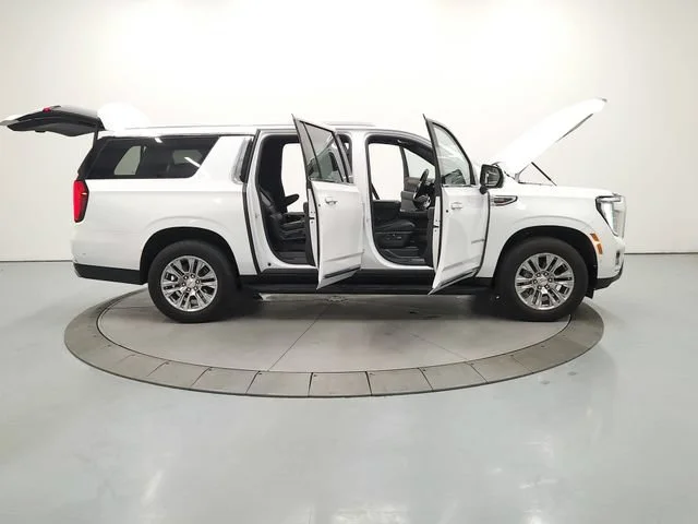 Used 2025 Summit White GMC Denali image 17