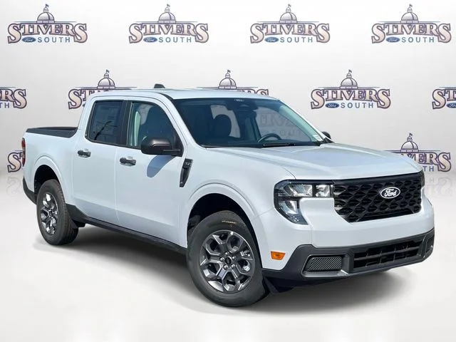 New 2026 White Ford XLT image 1