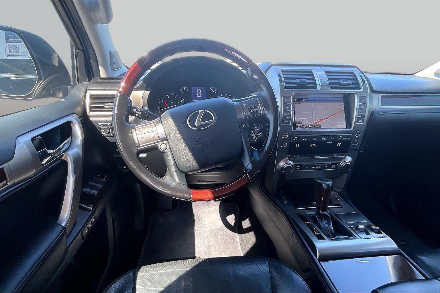 Used 2017 Black Onyx Lexus Premium image 6