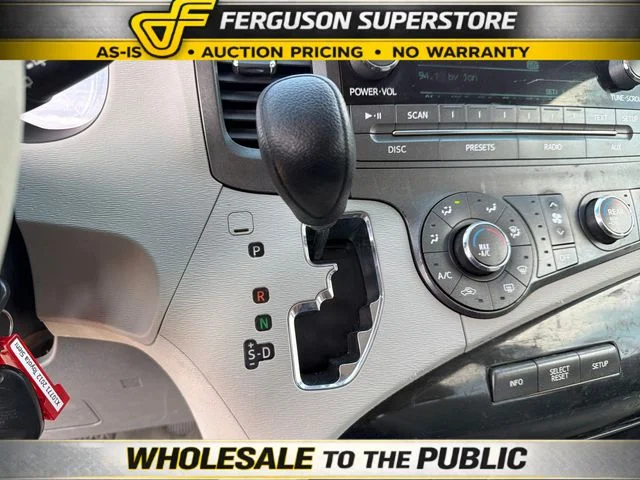 Used 2012 White Toyota LE image 14