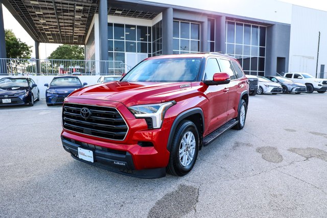 2023 Toyota Sequoia SR5