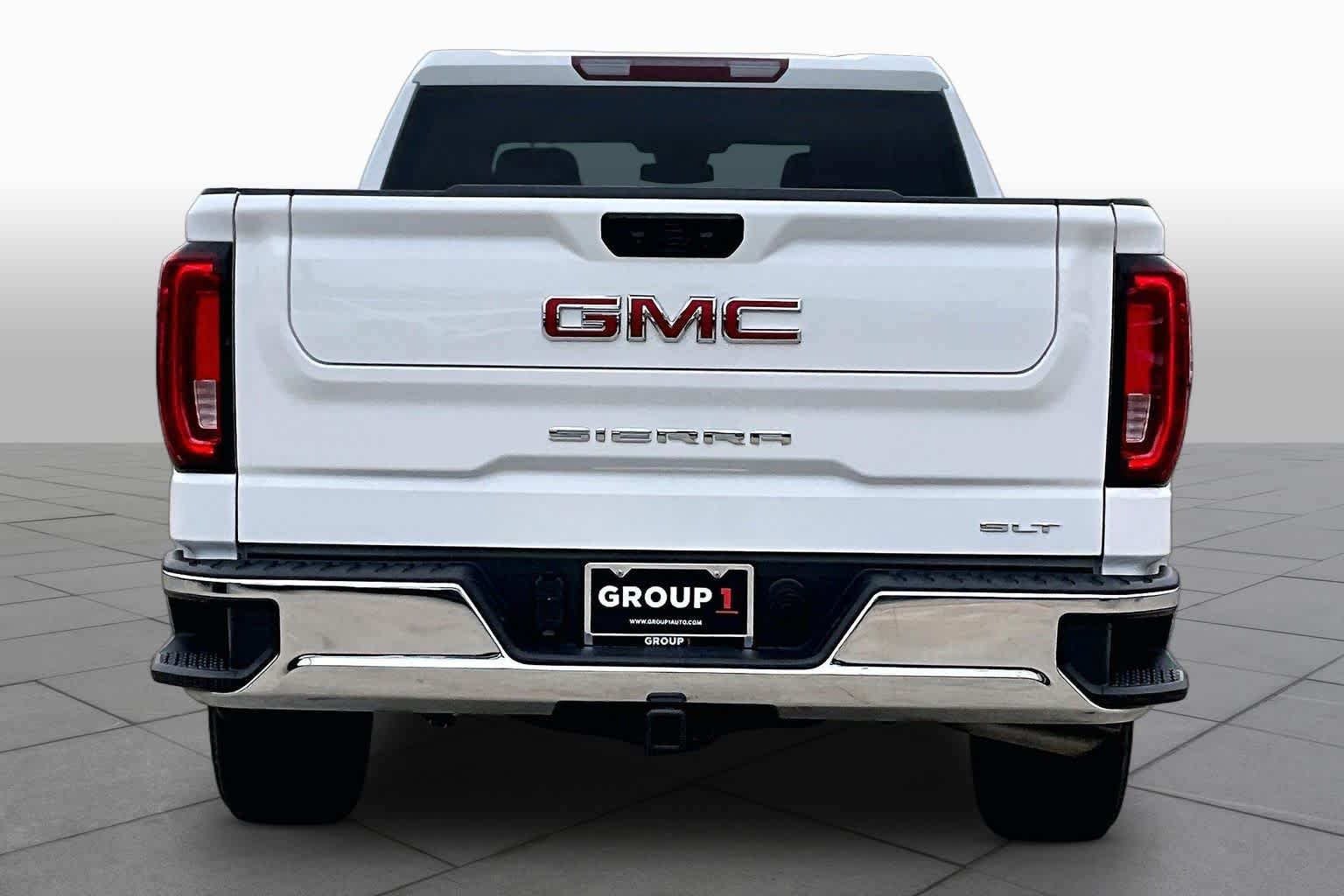 Used 2025 Summit White GMC SLT image 5