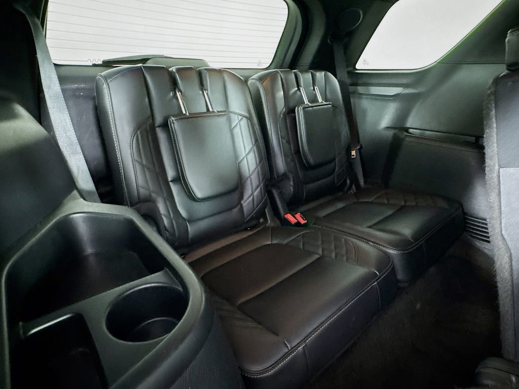 Used 2017 Shadow Black Ford Platinum image 36