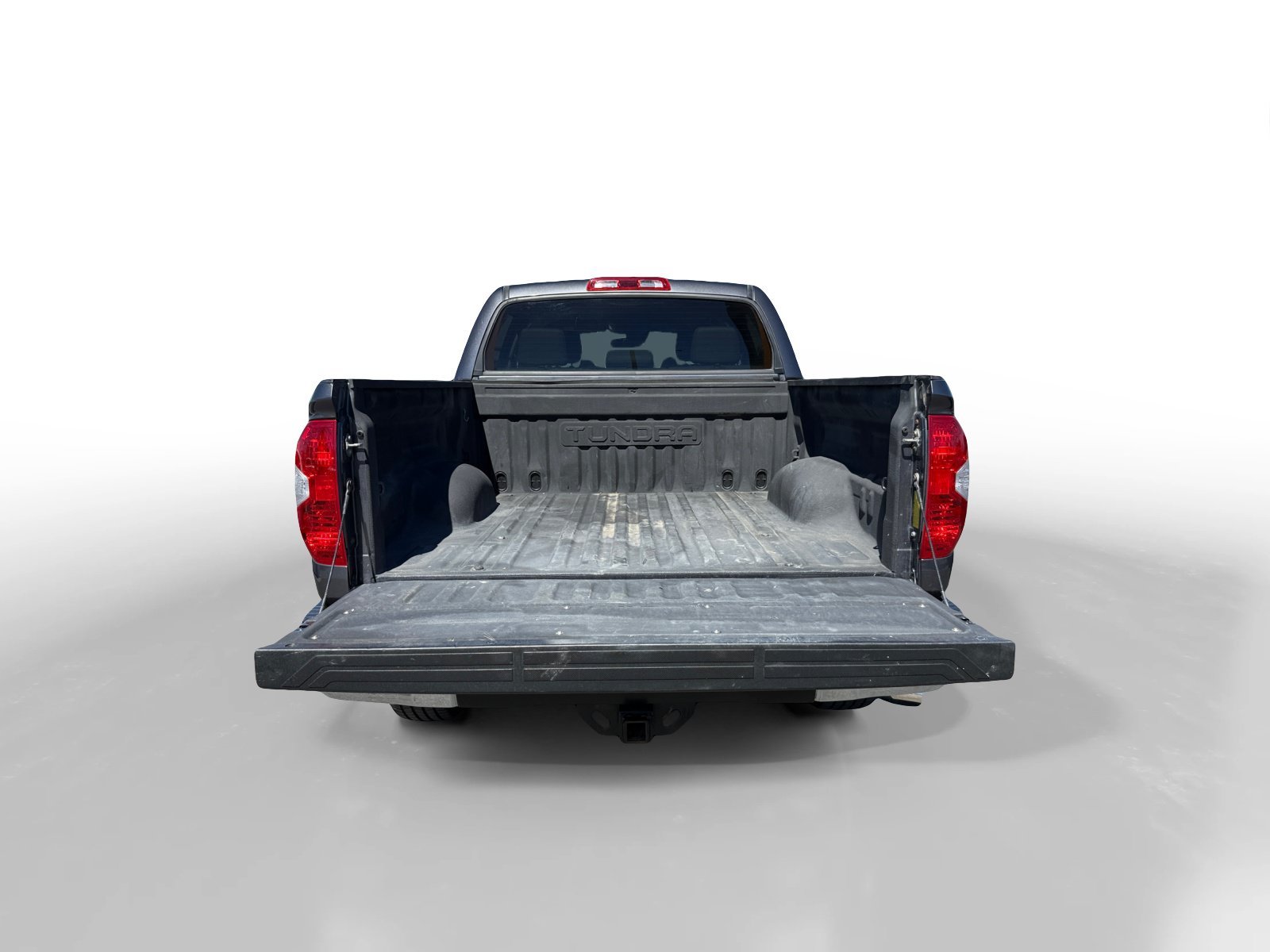 Used 2019 Magnetic Gray Metallic Toyota SR5 image 17