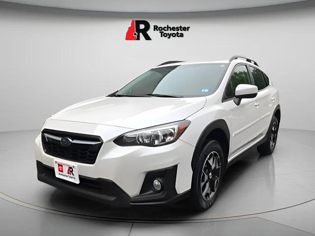Used 2020 White Subaru Premium image 3