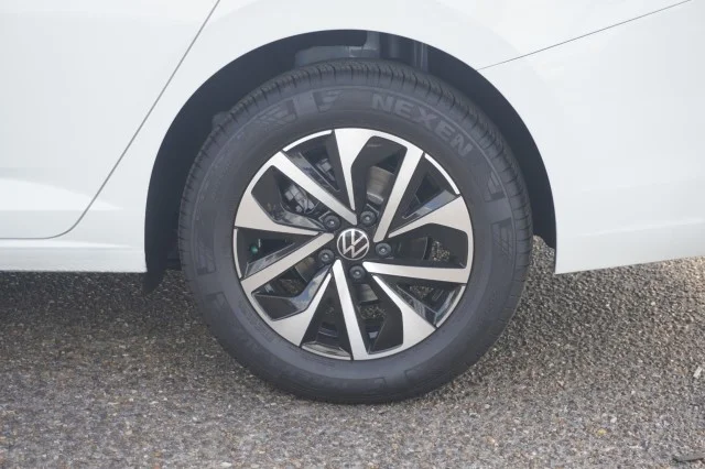 New 2027 WHITE Volkswagen S image 12