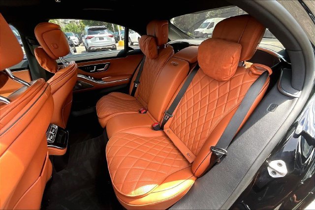 Used 2022 Black Mercedes-Benz S 580 image 17