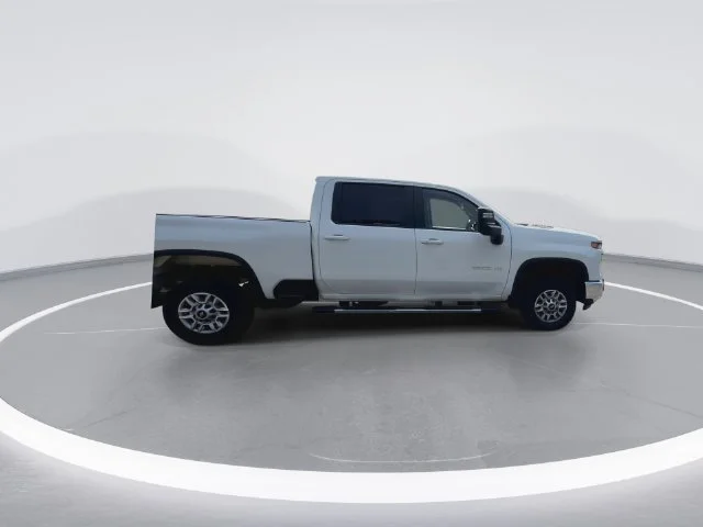 Certified Used 2025 Summit White Chevrolet LT image 12