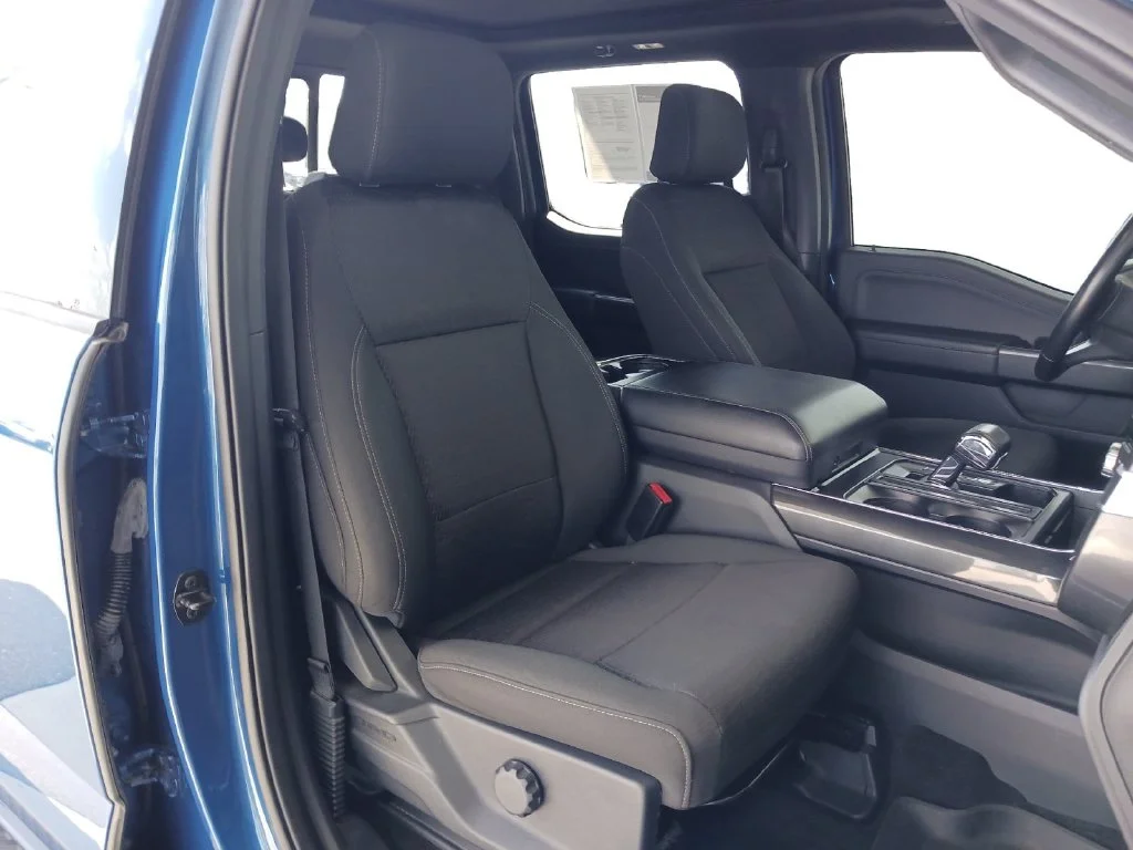 Used 2022 Blue Ford XLT image 29