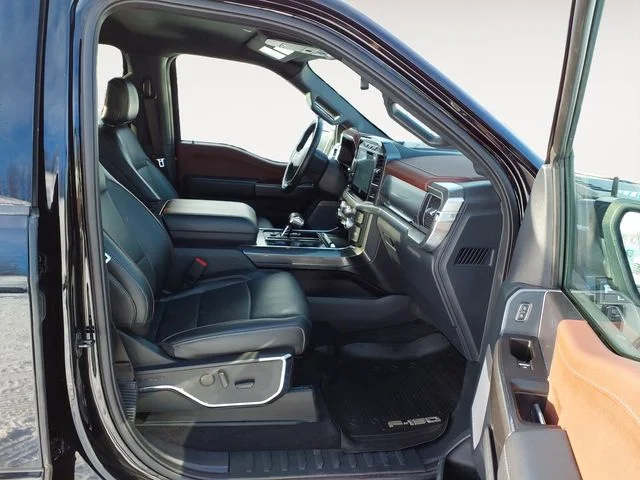 Used 2023 Agate Black Metallic Ford Lariat image 15