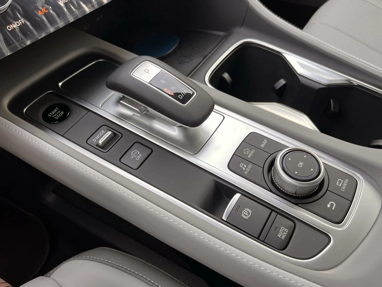 New 2027 GRAPHITE SHADOW INFINITI Sport AWD image 17