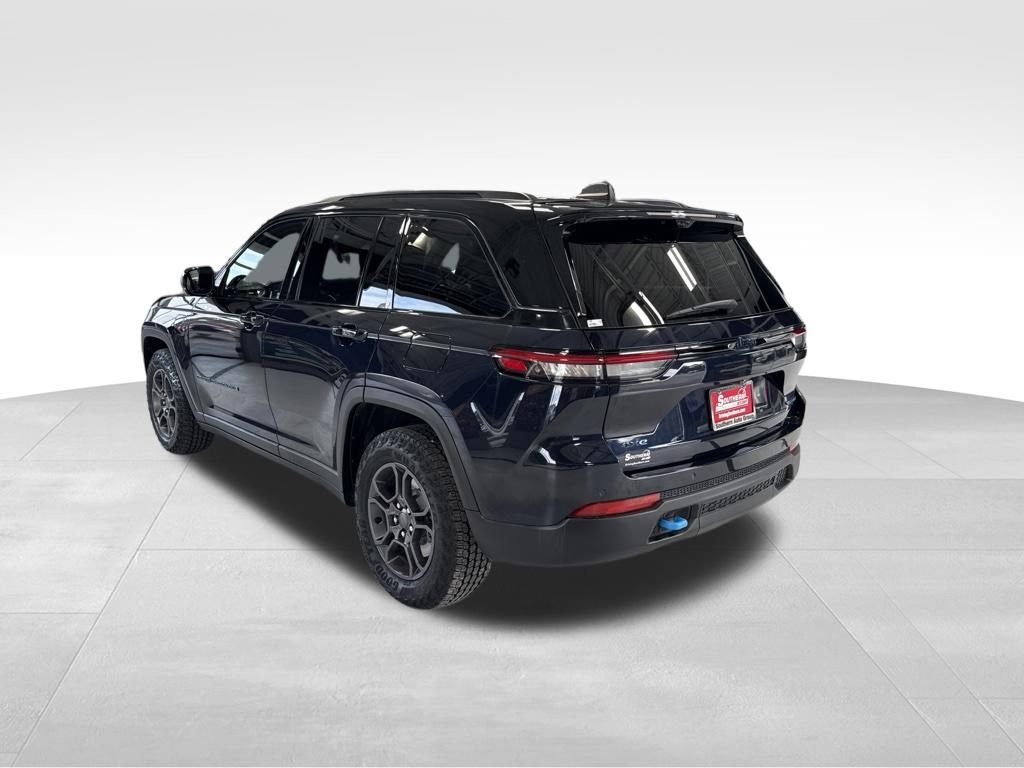 Used 2024 Black Jeep Trailhawk 4xe image 3