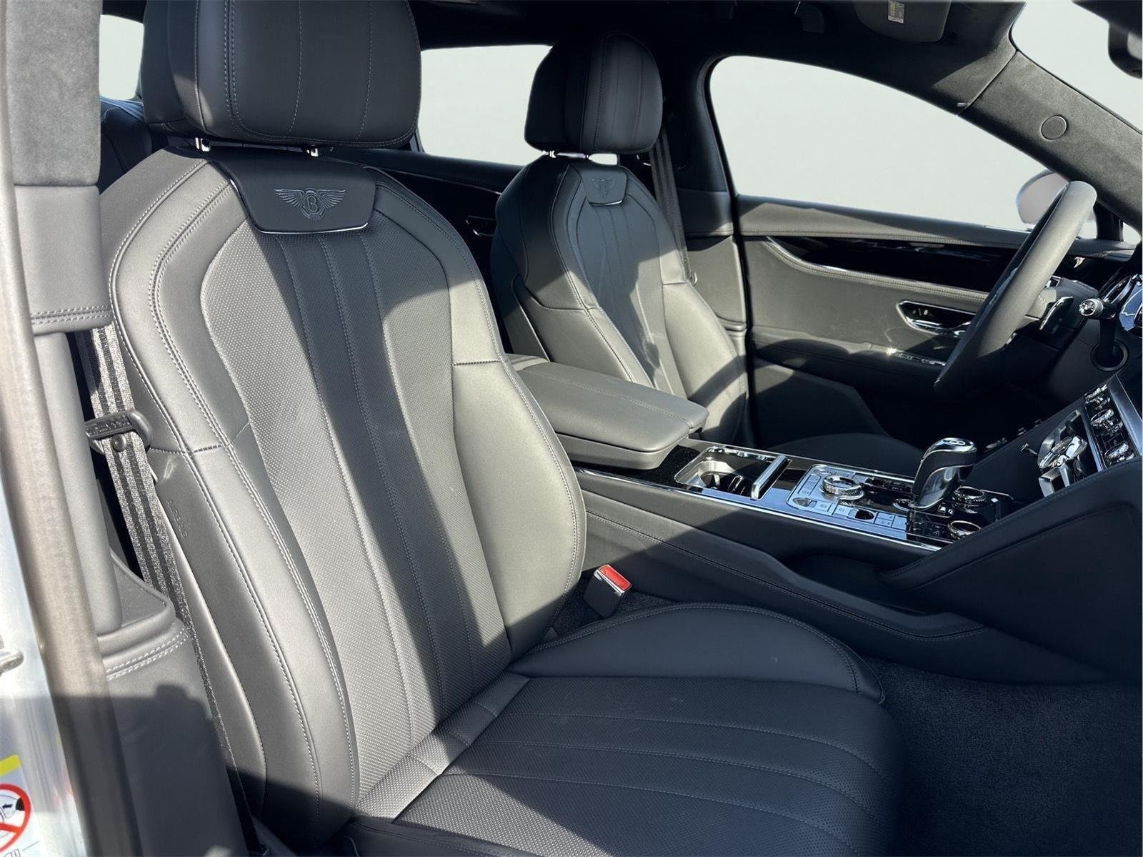 2026 Bentley Flying Spur - Photo 25