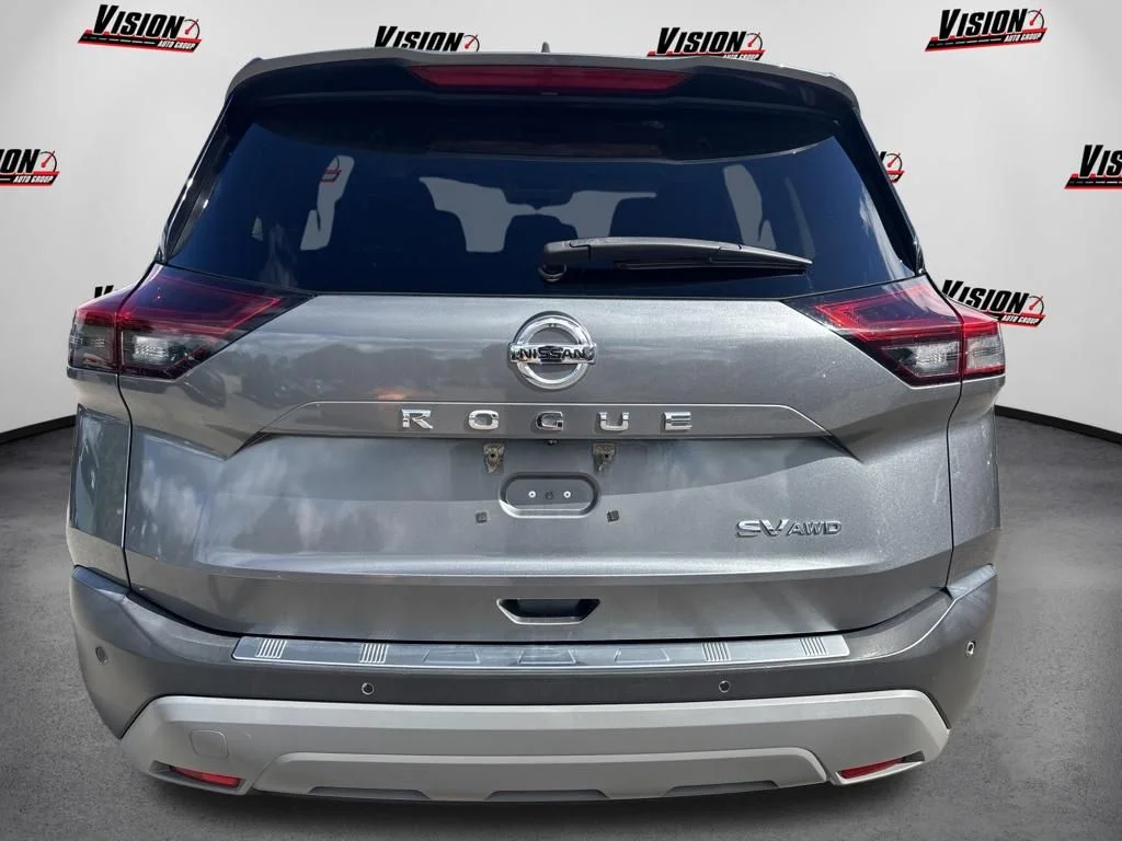 Used 2021 Gray Nissan SV image 6