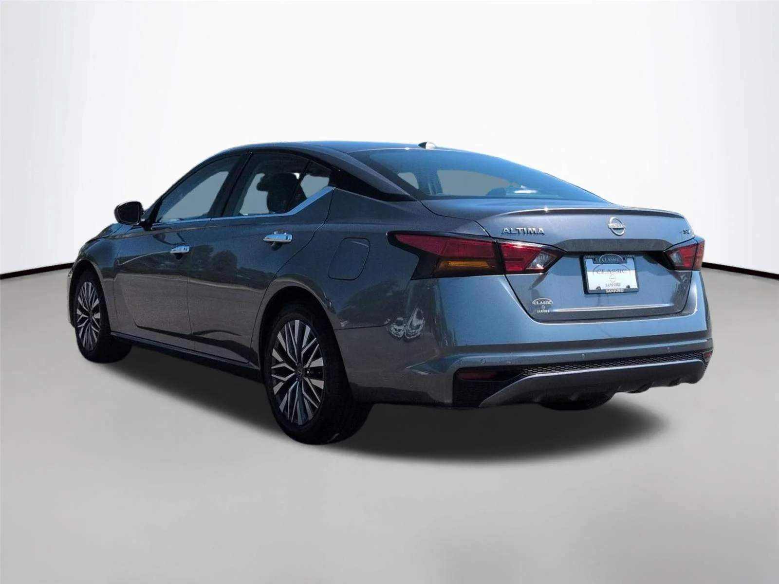 Used 2024 Gun Metallic Nissan 2.5 SV image 3