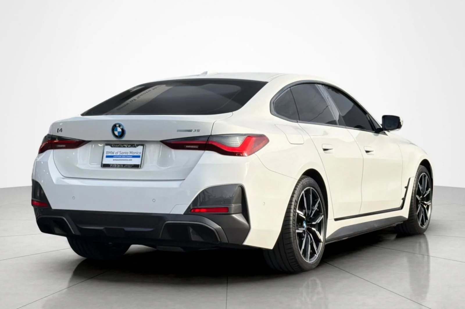 Used 2024 Alpine White BMW eDrive35 image 5