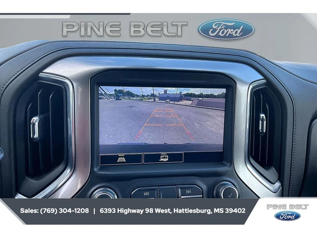 Used 2021 BLACK Chevrolet RST image 16