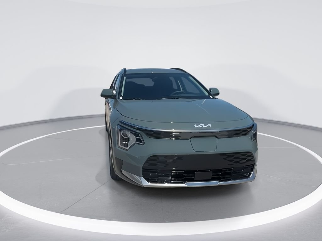 New 2026 Green Kia Wind image 3