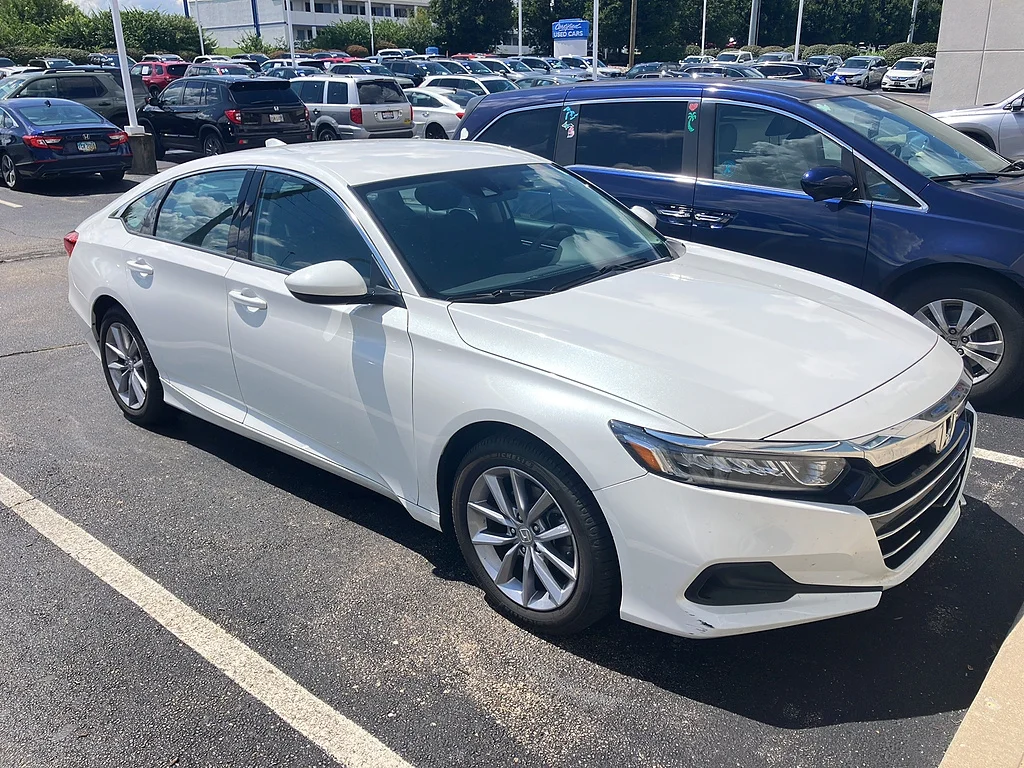 Certified Used 2021 Platinum White Pearl Honda LX image 1