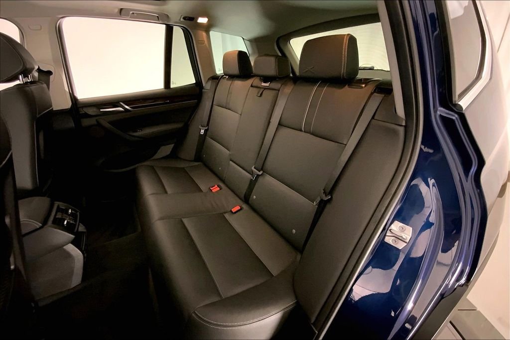 Used 2017 Deep Sea Blue Metallic BMW  image 14